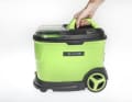 The Evo has castors, but no suitable handle to pull it to the place of use when full