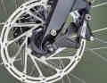 The brakes are fitted with 160 mm calipers on the Sram Rival.