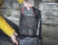 But the whole thing is almost a bit too much. Two main compartments with dividers, hydration bladder compartment and everything lined in dark colour. The organisation system is not very well thought out.
