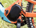 The Dyname motor is not only manufactured in-house by Rocky Mountain, but also features a completely unique design. The crankset is mounted on a standard bottom bracket, and the motor drives the chain via an additional sprocket positioned above the chainring.