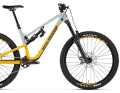 Benchmark-Enduro: Das Rocky Mountain Altitude C70. Leider nur noch begrenzt als Auslauf-Modell verfügbar.