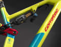 The carbon frame of the Corratec E-Power RS C has been completely redesigned. Its geometry is clearly more downhill-oriented than that of its predecessor.