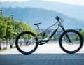 Thanks to the automatic equalisation of the air chambers, fewer mistakes are possible when setting up the new Intend Hover Monocoque, so that you can enjoy the trail and the sharp look more.