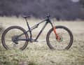 With lightweight tyres, the Salsa Spearfish cheats its way to the top of our trail bike weight ranking. Apart from that, the riding characteristics of the Amis impressed us in the test.