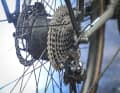 The secret of the performance is the Hyperglide cassette and chain, which shift the gears particularly crisply and quickly.