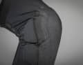 The printed dots above the knee area of the Fox protector not only increase durability, but also act as a skid plate, which ensures that you glide better over the ground when you fall