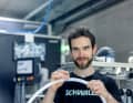 Felix Schäfermeier checks the new Aerothan hose in the test lab.
