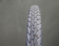 No surprises: The even tread and round shape make the tyre very predictable.