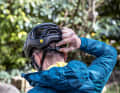 The helmet can be adjusted extensively. Particularly great: the easy-grip dial