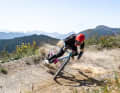 Mit dem Gravelbike auf den Trail. Auf eine solche - zugegeben verrückte - Idee kam jüngst der Freeride-Profi Gabriel Wibmer.bei "Gravel Mania".