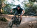 Shimano propose deux nouveaux verres dans sa gamme. Les nouveaux verres Ridescape sont adaptés aux besoins spécifiques des cyclistes de Gravel, ou de VTT.