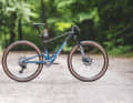 Karl Platt's personal Bulls Wild Edge Team: The marathon world champion rode the first few metres on the new Shimano parts together with the BIKE test editors.