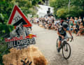 Das Schild verrät: Das hier ist nichts für schwache Nerven - und vor allem Beine! 32 % Steigung hat die Strecke des Red Bull Hill Chasers in der Spitze.