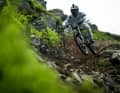 Rubbish everywhere. Even a DH world champion has a hard time: Charlie Hatton.
