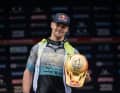 Hier noch mal aus der Nähe: Richie Rude feiert beim UCI EDR World Cup in Loudenvielle 2024.