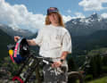 A real honour! Alma with her new helmet sponsor, Red Bull. | Photo: Red Bull/Rob Dolecki