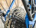 The cassette and chain come from Shimano's particularly durable Linkglide series for e-bikes.