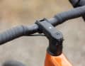 The new Sixpack stem offers internal cable routing through special spacers.