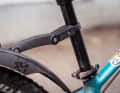 The rear mudguard can be neatly aligned using two integrated, screw-adjustable joints.