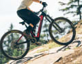 In den Presseunterlagen von Sram fuhr mehrfach ein Transition mit Eagle Powertrain durchs Bild.