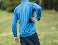The Craft jacket has classic and easily accessible slit pockets at the back