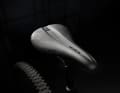 With the Solano SL, WTB offers a slimmed-down version of the Solano with thinner padding. Above all, racers with pressure on the pedals should feel addressed here