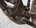 Specialized SL 1.1: Der Light-Antrieb im Vergleich bringt nicht einmal die halbe Maximalleistung (240 W) der starken Konkurrenten.  Dafür ist er 700 Gramm bis über ein Kilo leichter! Schade: trotzdem sehr laut. Fahrgefühl, App-Anbindung, Bedien-elemente und Display sind absolut Spitzenklasse.