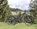 Its predecessor, the Tero X, was even more of a mountain bike. In contrast, the Vado 3 X is significantly more comfortable on long rides and for everyday use.