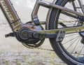The motor comes from the Levo e-MTB: 810 watts and 105 Newton metres provide a powerful boost.