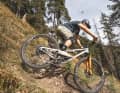 And around the hairpin bend: short-travel trail bikes like the Commencal T.E.M.P.O are the real toys among mountain bikes.