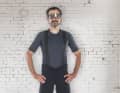 Mit der SQlab SQ-Short One12 R haben die Ergonomie-Experten eine extrem leichte und luftige Race-Bib-Short mit ganz speziellem Sitzpolster im Programm