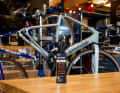 Die Tubeless-Experten von Stan’s wollen mit dem neuen Polar Drip Wax eine neue Ära bei Kettenwachsen einläuten und den Wachsprozess deutlich vereinfachen.
