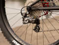 Achsstandard: Boost 148 x 12 mm; Schaltauge: Sram UDH
