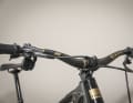Stevens uses a high handlebar from Raceface for more safety downhill.