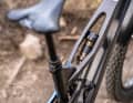 ... is also a lightweight mounting option for the shock absorber in the top tube.