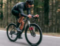 Nouveau vélo de course polyvalent en provenance d'Italie : Basso présente le SV. L'abréviation signifie "Sempre Veloce" (en français : toujours rapide).