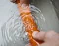The water bath is the classic way to search. But you can also hold the tube to your ear or lips. You just have to be quick, the air will soon be out again