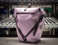 Bei der neu aufgelegten Back-Roller 20L Zip-Pocket Hinterradtasche kommt das TIDURA strong Gewebe mit 2400 Newton Zugfestigkeit zum Einsatz.