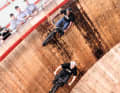 Jagath chases Benno: the boss of Pitt's wall of death is never usually on a bike. When Benno arrived with the Spitzing, Jagath was immediately hooked. He cycled 109 kilometres in one Wiesn season.