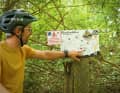 Tourismus-Chef Florian Best ist mit der Beschilderung der Trails zufrieden.
