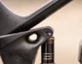 The flip chip at the upper end of the shock mount allows the geometry to be changed minimally.