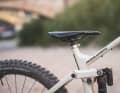 A blessing on steep trails: at 210 millimetres, Transition and Santa Cruz install the longest dropper posts in the test.
