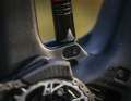 With the "Leverage Rate Chip" in the lower shock suspension, the progression of the rear suspension can be changed. By default, the progression is 19 per cent; if you turn the chip, it is 24 per cent.