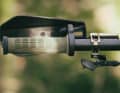 The brake clamps are threaded. For example, the remote for the telescopic support or a gear lever can be attached here directly or via a matchmaker.