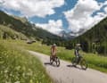 Let no one say that Val di Fassa has nothing but spectacular enduro trails. In Val San Nicolò, touring cyclists cruise through idyllic valley slopes.