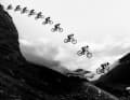 Höchster Drop in der Geschichte des Mountainbikings. 25 Meter fällt der Franzose Vincent Tupin nach unten.