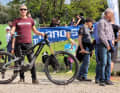 Company boss Stefan Migliorini presents the new Thok Gram e-MTB. The bike could also be taken out for test rides directly at Thok.