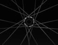 A special feature of the Roval Control World Cup are the carbon spokes with titanium nipples. According to the manufacturer, these are 1.7 grams lighter and 63 per cent stronger than conventional steel spokes and are therefore partly responsible for the record weight.