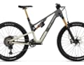 Rocky Mountain Instinct Carbon 90 // 12,000 euros // Fox Factory suspension // Full carbon frame // Shimano XTR equipment // Carbon wheels from Race-Face