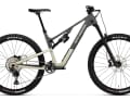 Rocky Mountain Instinct Carbon 50 // 6000 euros // Full carbon frame // Rockshox Select fork, Fox Performance shock // XT and Deore components from Shimano // Aluminium wheels from WTB